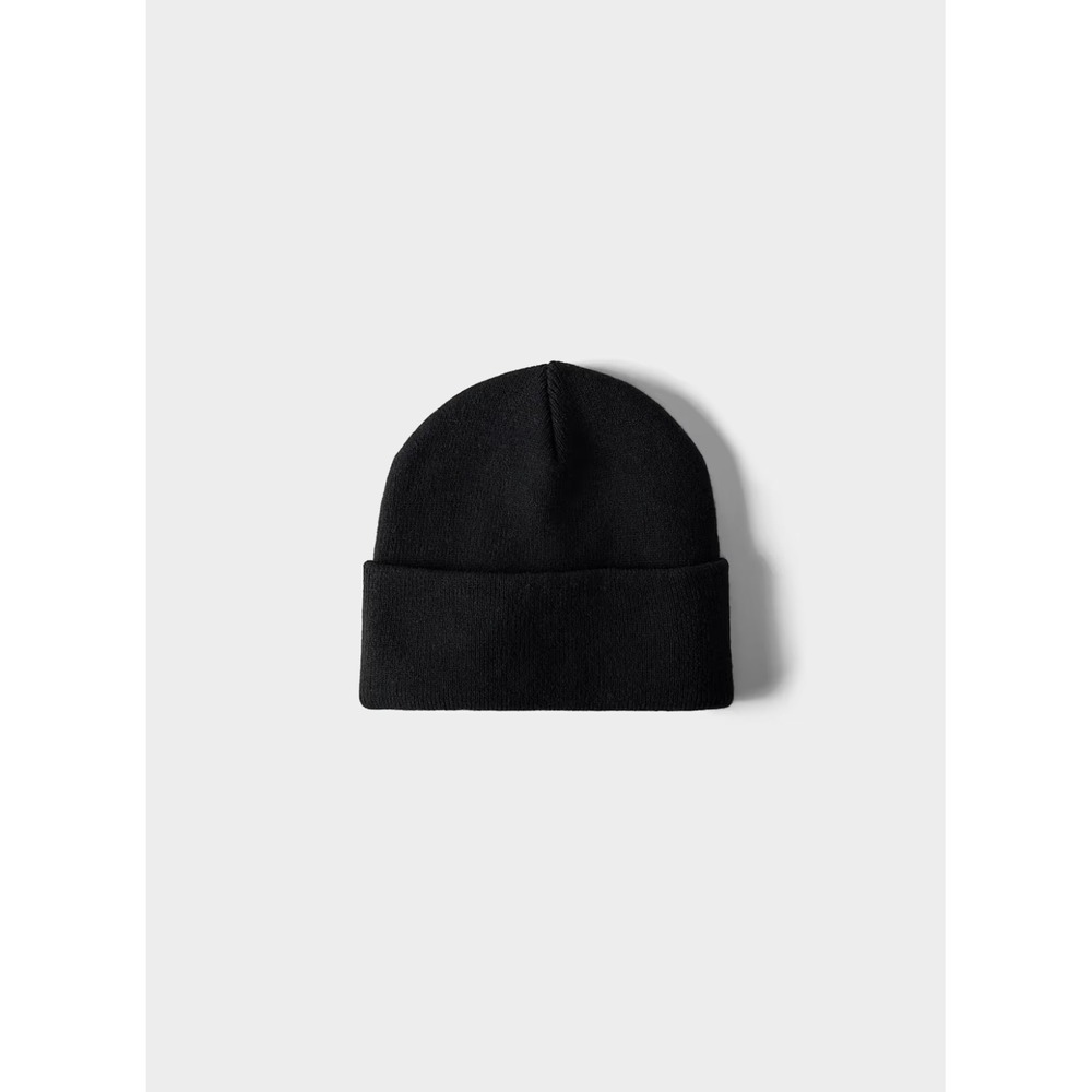 Aritzia Tna Snowcap Beanie Black